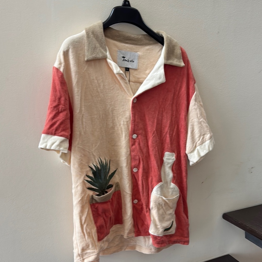 Tombolo Two-Tone Shirt with Plant and Bottle pocket